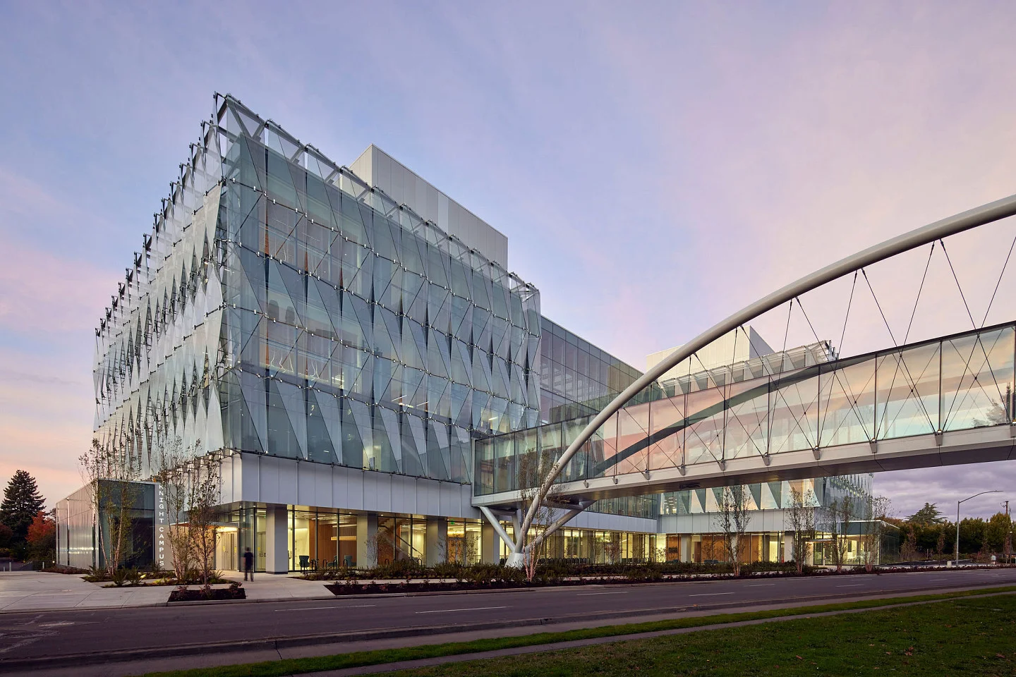 University of Oregon receives record $1 billion gift for new engineering college